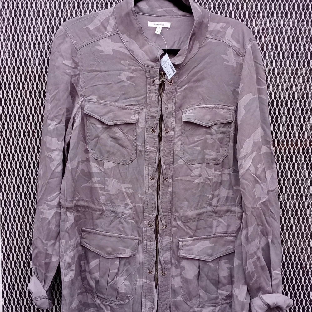 NWT Maurices Zippered Rayon Camo Thin Jacket Size L - Picture 1 of 11